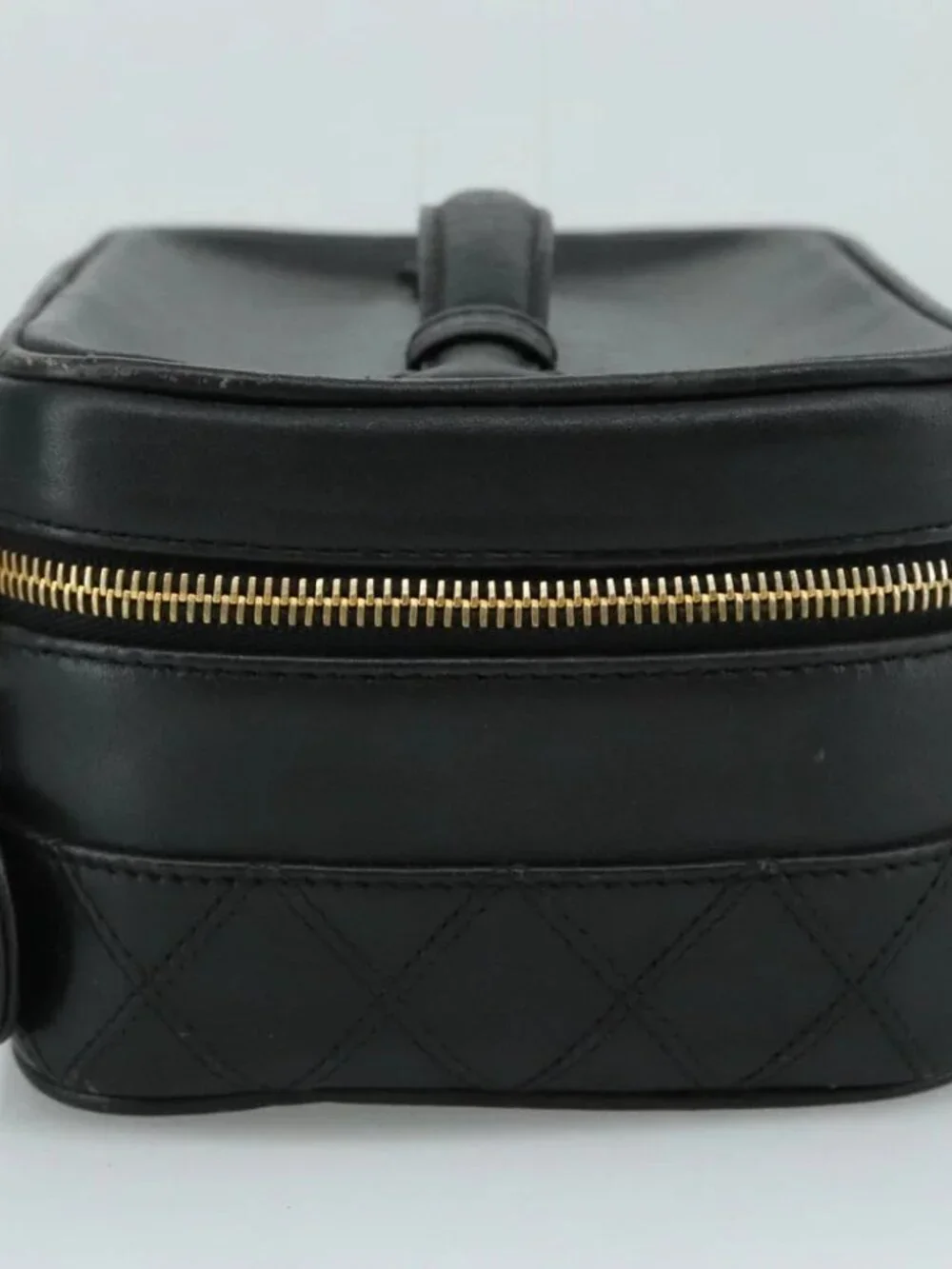CHANEL Bicolore Vanity Hand Bag Leather Black Gold CC Auth 108585